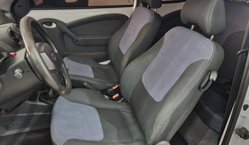Ford KA completo