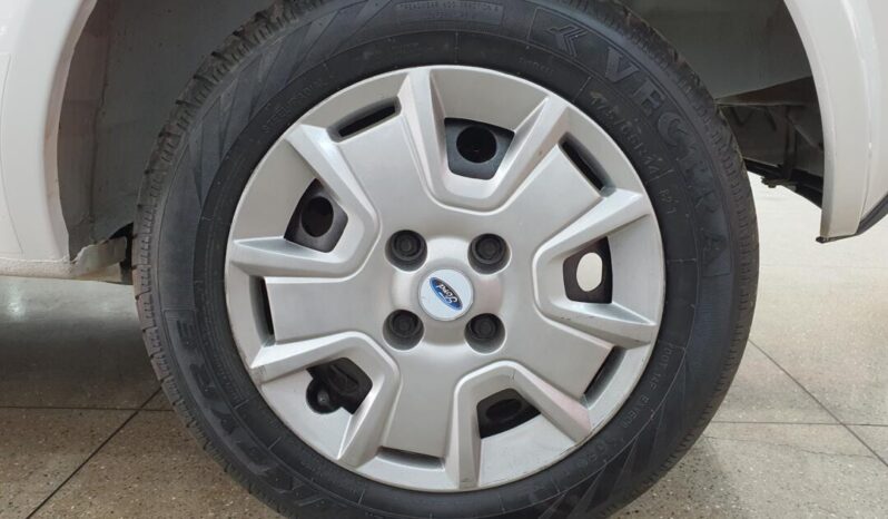Ford KA completo