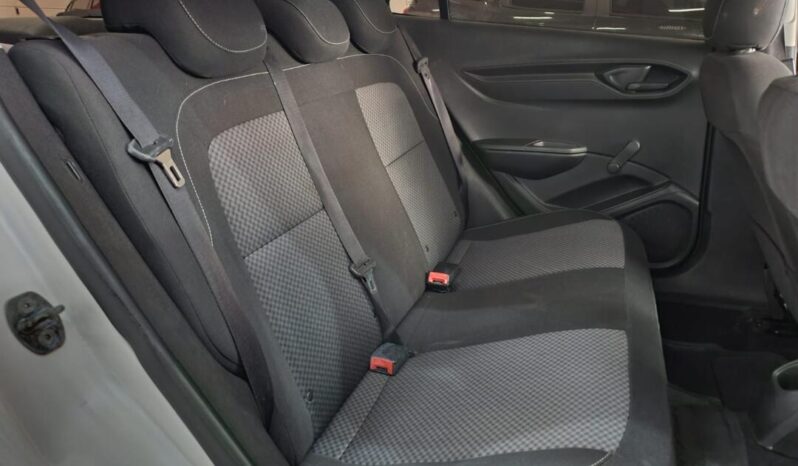 Chevrolet Onix completo