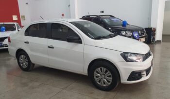 Volkswagen Voyage completo