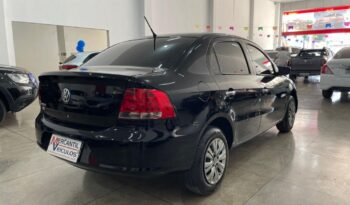 Volkswagen Voyage completo