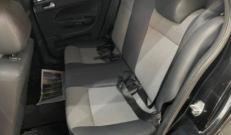 Volkswagen Voyage completo