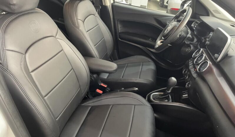 Fiat Cronos completo