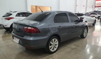 Volkswagen Voyage completo