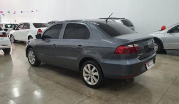 Volkswagen Voyage completo