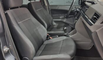 Volkswagen Voyage completo