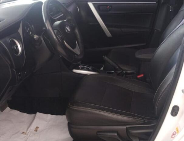 Toyota Corolla completo