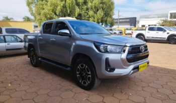Toyota Hilux completo