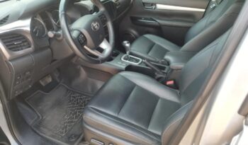 Toyota Hilux completo