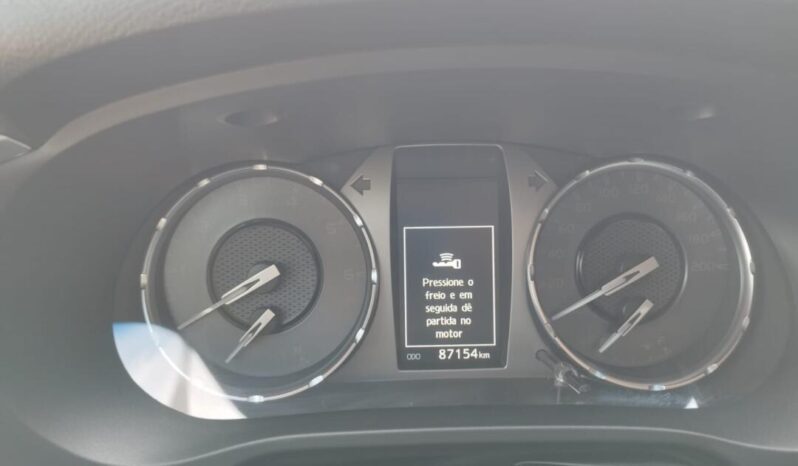 Toyota Hilux completo