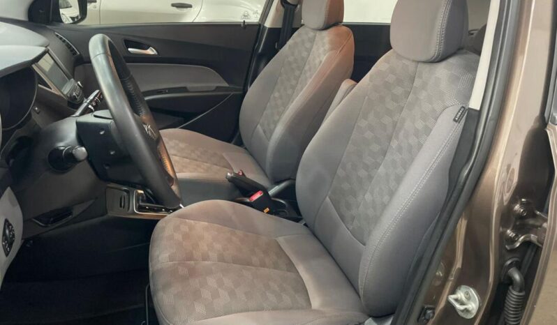 Hyundai HB20S completo