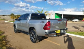 Toyota Hilux completo