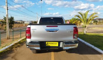 Toyota Hilux completo