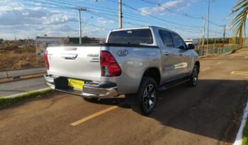 Toyota Hilux completo