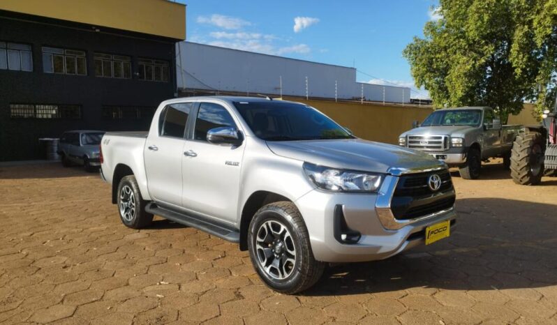 Toyota Hilux completo