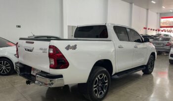 Toyota Hilux completo