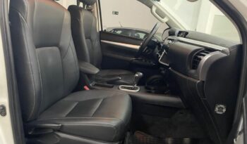 Toyota Hilux completo