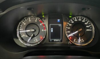 Toyota Hilux completo