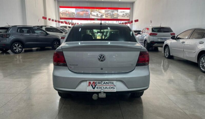 Volkswagen Voyage completo