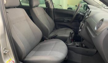 Volkswagen Voyage completo