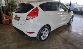 Ford Fiesta completo