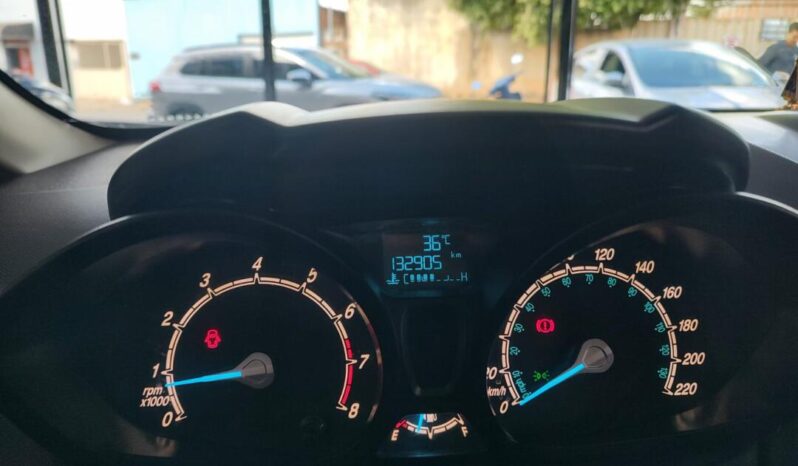 Ford Fiesta completo