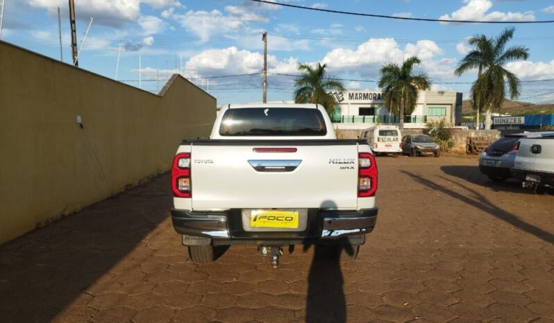 Toyota Hilux completo