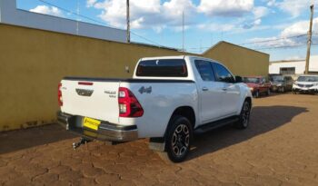 Toyota Hilux completo