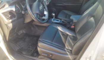 Toyota Hilux completo