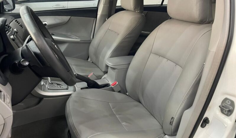 Toyota Corolla completo