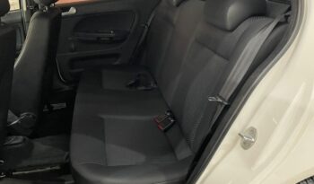 Volkswagen Voyage completo