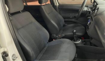 Volkswagen Voyage completo