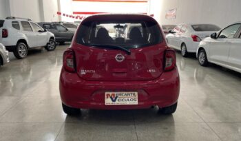 Nissan March completo