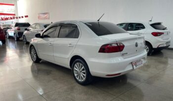 Volkswagen Voyage completo