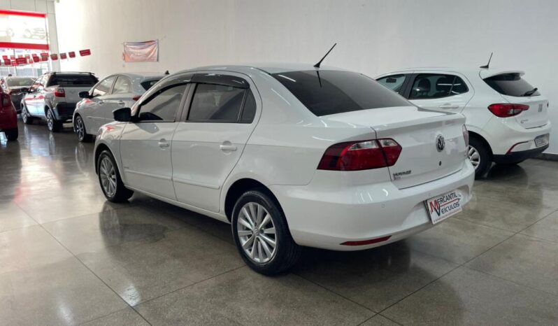 Volkswagen Voyage completo