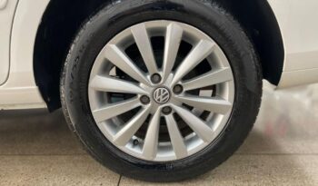 Volkswagen Voyage completo