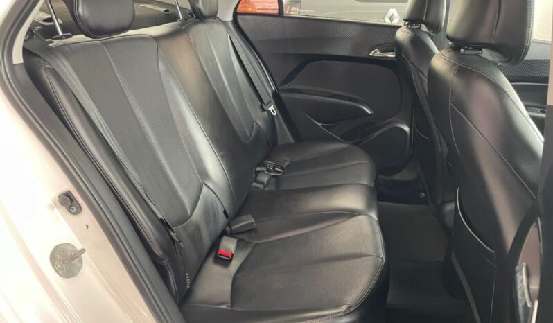 Hyundai HB20S completo