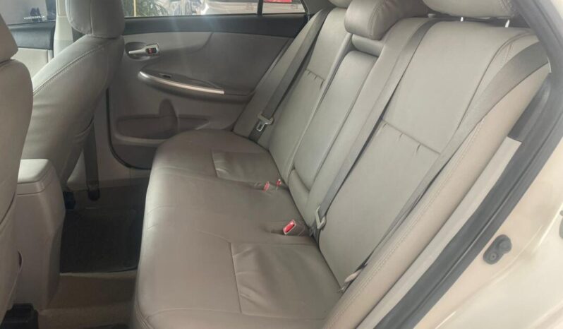 Toyota Corolla completo