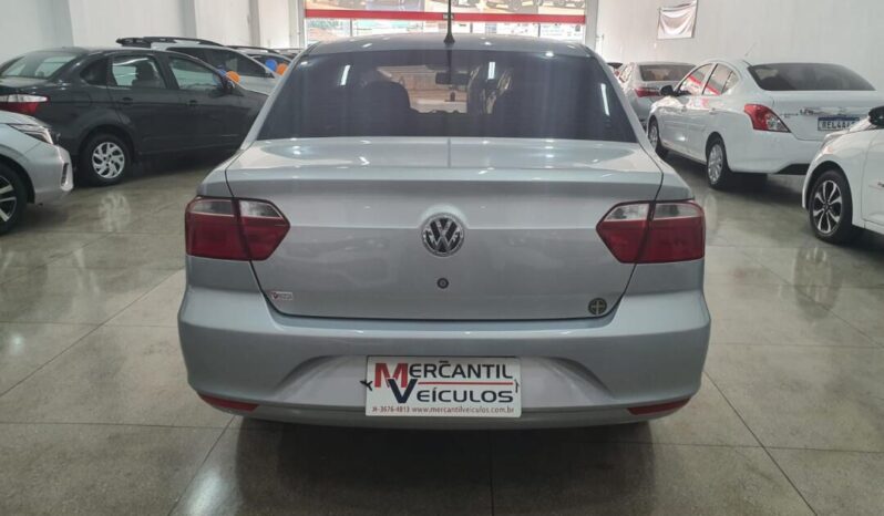 Volkswagen Voyage completo