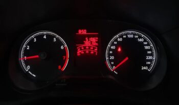 Volkswagen Voyage completo