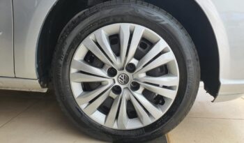 Volkswagen Voyage completo