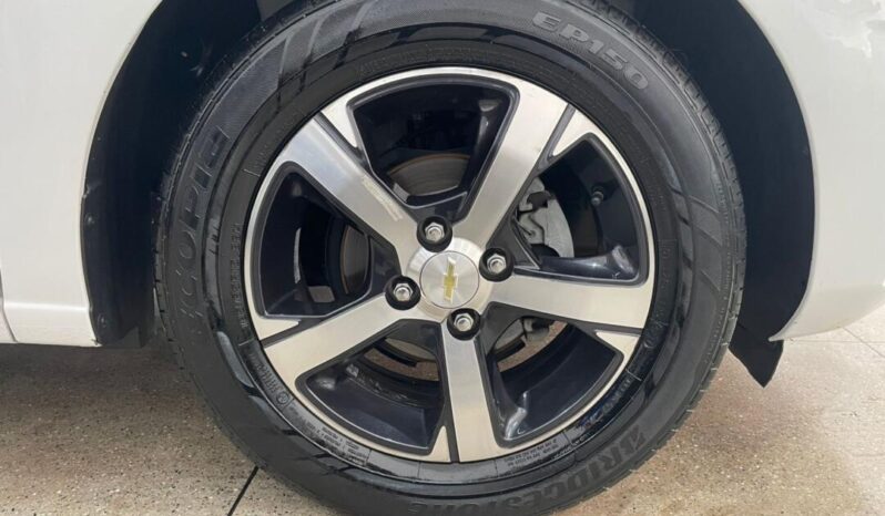 Chevrolet Onix completo