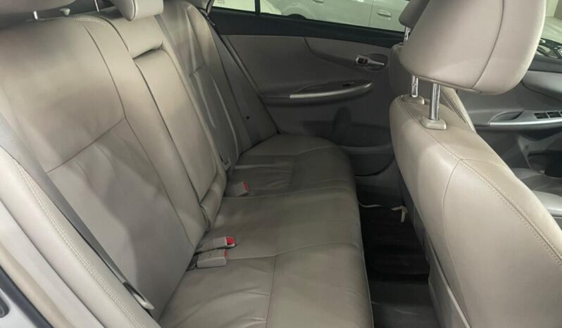 Toyota Corolla completo