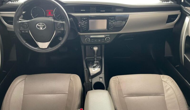 Toyota Corolla completo