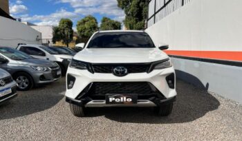 Toyota Hilux SW4 completo