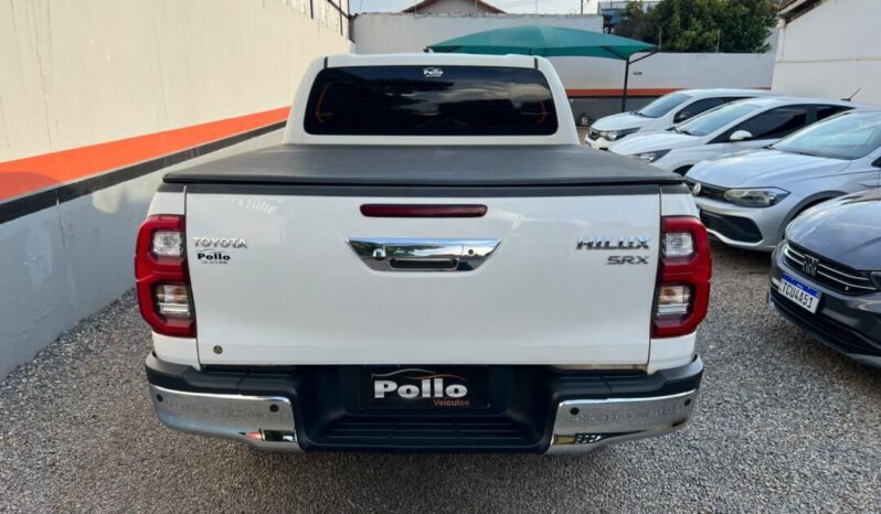 Toyota Hilux completo