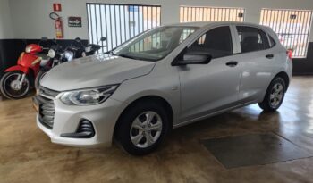 Chevrolet Onix completo