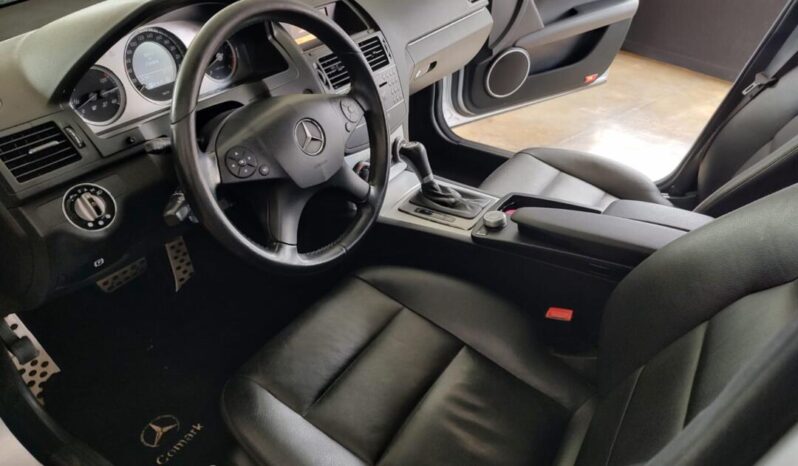 Mercedes-Benz C 280 completo