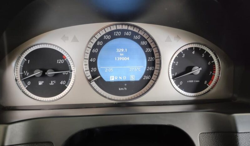 Mercedes-Benz C 280 completo