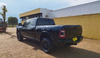 RAM Laramie completo